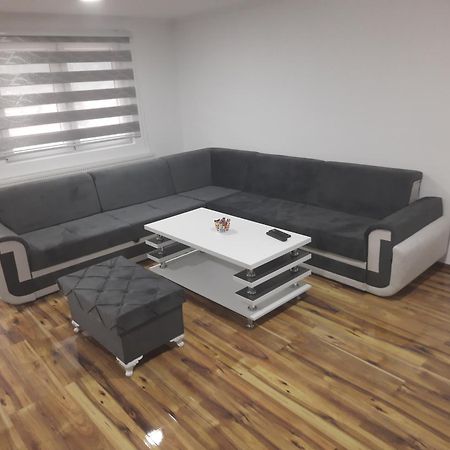 Apartman Micevic Foca Exteriör bild