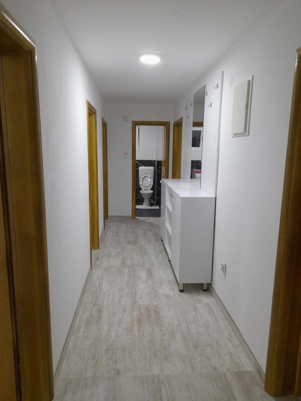 Apartman Micevic Foca Exteriör bild
